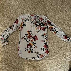 Beautiful white flowered shirt for cross pattern in the front